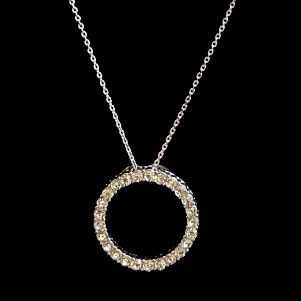 🌺 Boutique Clear Rhinestone Circle Silver Tone Necklace